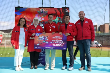 Havacılık Yönetimi Öğrencimiz Koray Demir Teknofest Drone Şampiyonası’nda Finale Yükseldi